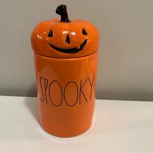 🇺🇸 Rae Dunn SPOOKY Halloween candle 🎃